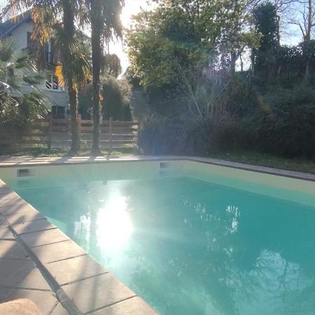 B&B En Plein Coeur De La Foret Artiguelouve Екстер'єр фото